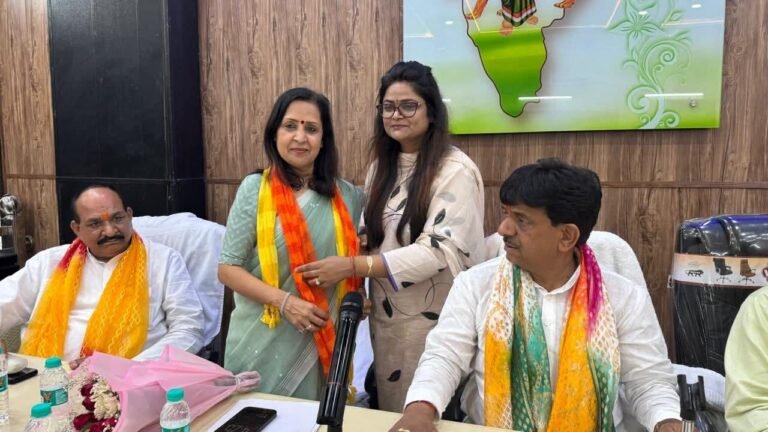 पालिका सभागार में नामित सदस्यों को दिलाई गई शपथ