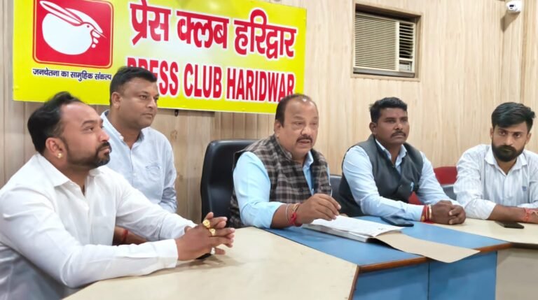 कांग्रेस कार्यकर्ताओं ने लगाया बैठक में उठाए मुद्दों को अनसुना करने का आरोप