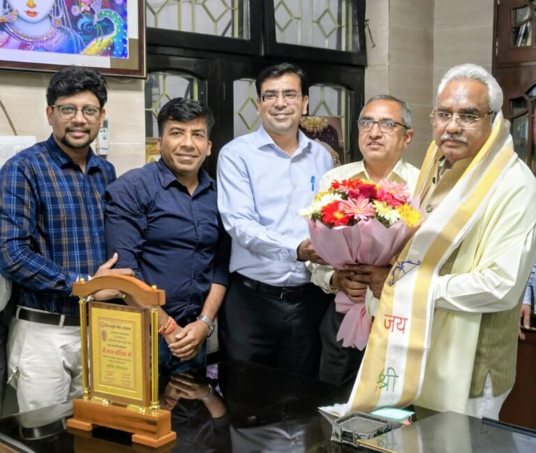 विश्व आयुर्वेद परिषद उत्तराखंड इकाई ने किया मंत्री मदन कौशिक का स्वागत