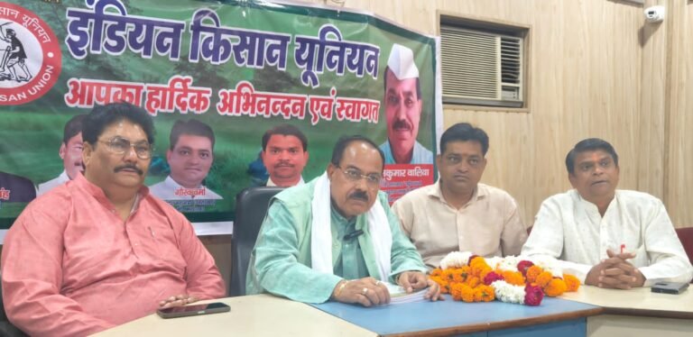 पूर्व दर्जा राज्यमंत्री रामकुमार वालिया ने की भाजपा छोड़ने की घोषणा