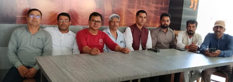 उत्तराखंड क्रांति दल की बैठक, विधानसभा चुनाव की तैयारियों में जुट जाएं कार्यकर्ता-पंकज व्यास