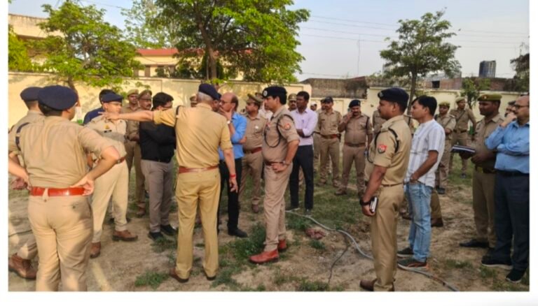 आला अधिकारियों ने परखी नुमाइश मैदान की सुरक्षा व्यवस्था