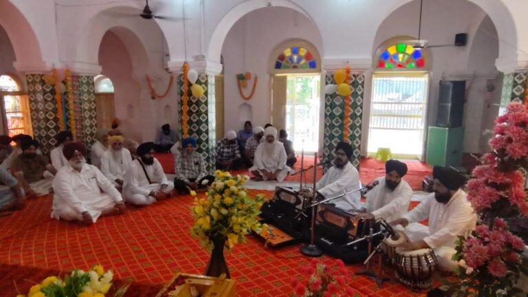 निर्मल विरक्त कुटिया डेरा कार सेवा गुरुद्वारे में मनाया बैसाखी पर्व