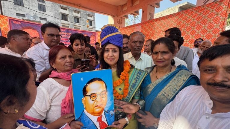 डॉ. अंबेडकर का योगदान भारतीय समाज की आधारशिलाः मीनाक्षी स्वरूप