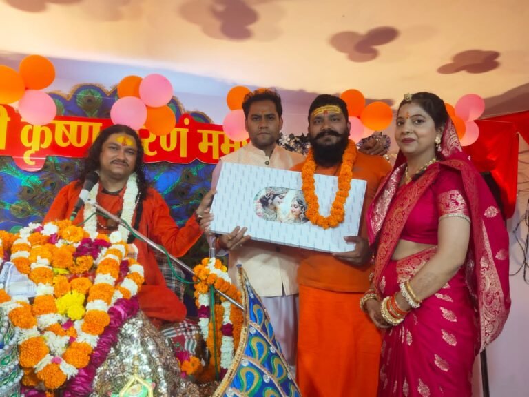 संतोषी कभी दरिद्र नहीं होता-पंडित पवन कृष्ण शास्त्री