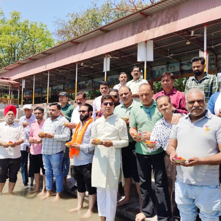 राष्ट्रीय पंजाबी महासभा ने दी युद्ध में जान वाले गंवाने वालों को श्रद्धांजलि