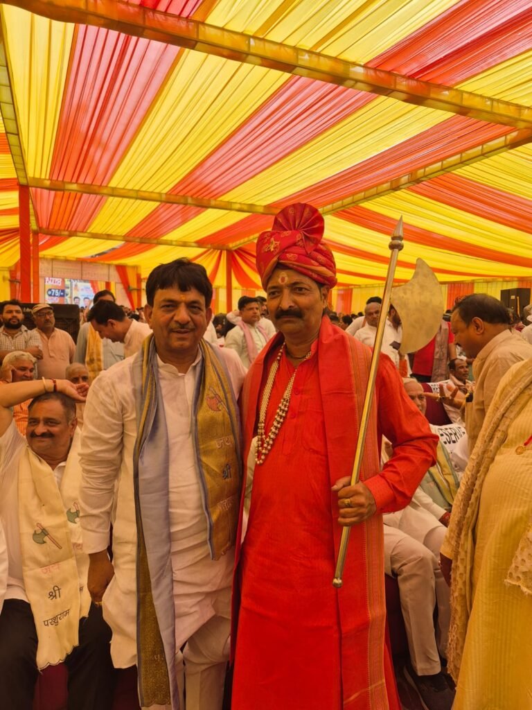 भगवान परशुराम जन्मोत्सव शोभायात्रा में आकर्षण का केंद्र बने कन्हैया लाल शर्मा