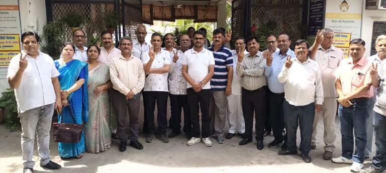 जैन कन्या पाठशाला के अध्यक्ष बने राजेश जैन और संजय जैन को मिला सचिव का जिम्मा