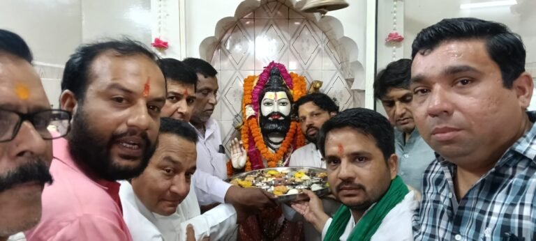 अक्षय तृतीया पर परशुराम महादेव मंदिर में संपन्न हुआ भंडारा, श्रद्धालुओं ने पाया प्रसाद