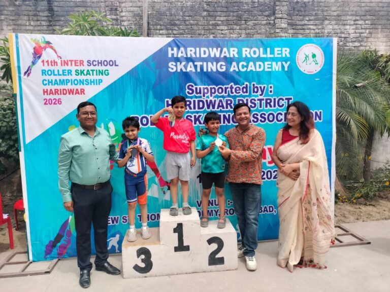 रोलर स्केटिंग में कक्षा 2 के भुविक चौहान ने जीता गोल्ड मेडल