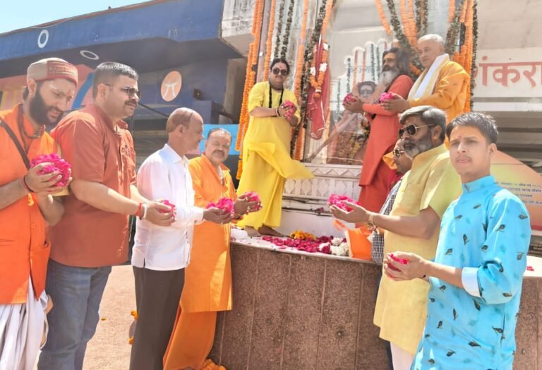 श्री अखंड परशुराम अखाड़े ने किया जगद्गुरू शंकराचार्य को नमन