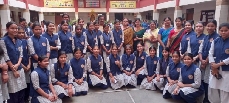 शत-प्रतिशत परिणाम के साथ भागवंती सरस्वती विद्या मंदिर का परचम, आकांक्षा का जनपद में चौथा स्थान