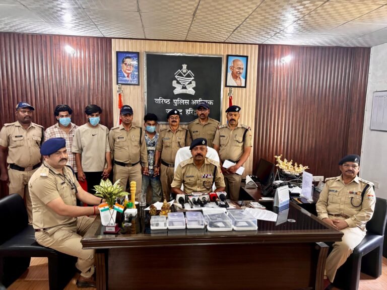 डयूटी पर जा रहे युवकों पर फायरिंग, पुलिस ने दो नाबालिगों सहित पांच दबोचे