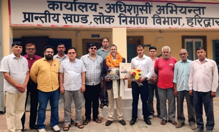 भारत विभूषण सम्मान से सम्मानित हुए लोनिवि के अपर सहायक अभियंता डा.चंद्रलाल भारती