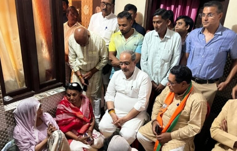 दिवंगत भाजपा नेता बिजेंद्र पाल के घर पहुंचे भूपेंद्र चौधरी