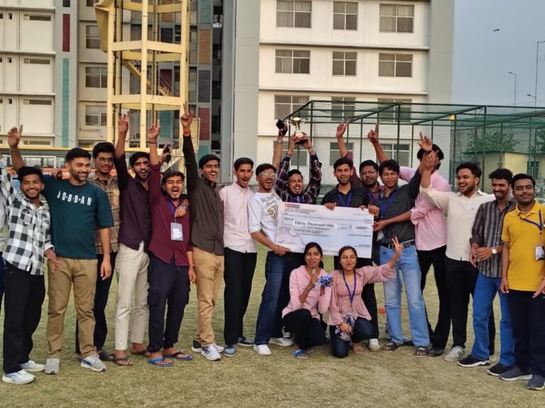 शिवालिक कॉलेज देहरादून में आयोजित नेशनल हैकाथॉन में श्री राम ग्रुप ऑफ कॉलेज के छात्रों ने लहराया परचम