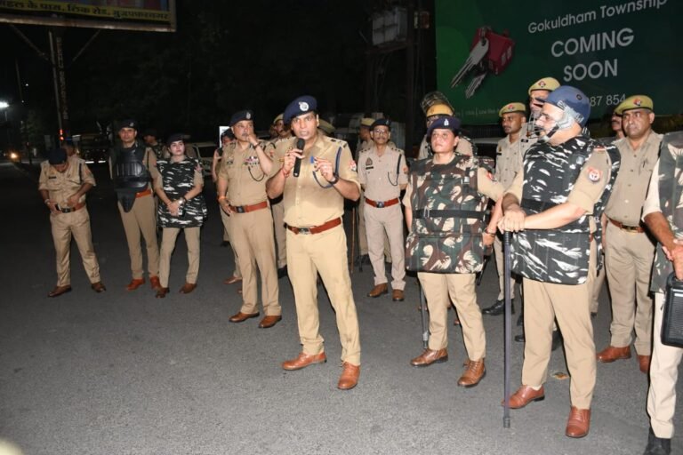 मुजफ्फरनगर पुलिस प्रशासन  ईद पर्व को सकुशल सम्पन्न कराने हेतु पूर्णतः सतर्क एवं प्रतिबद्ध