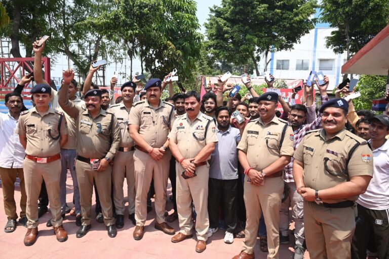 सिडकुल पुलिस ने बरामद किए गुम हुए 152 मोबाइल फोन