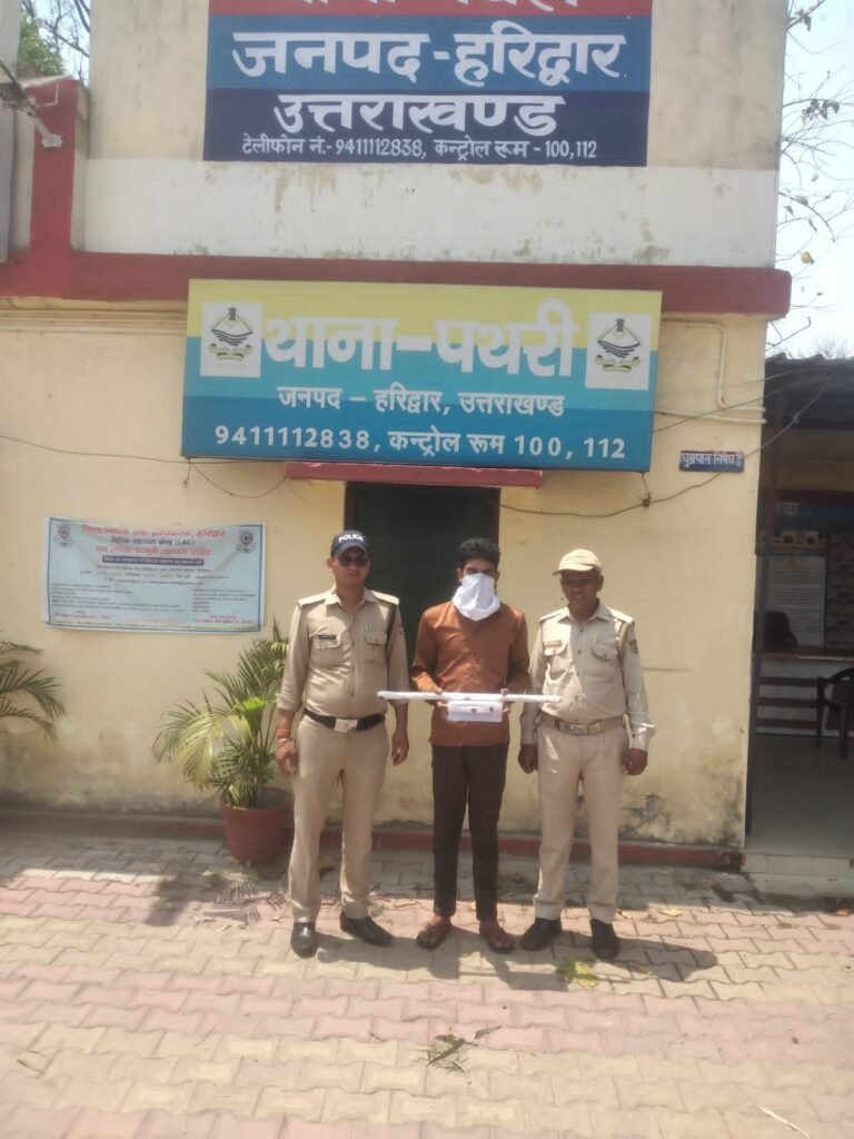 दुकान में चोरी के आरोपित को पथरी पुलिस ने दबोचा