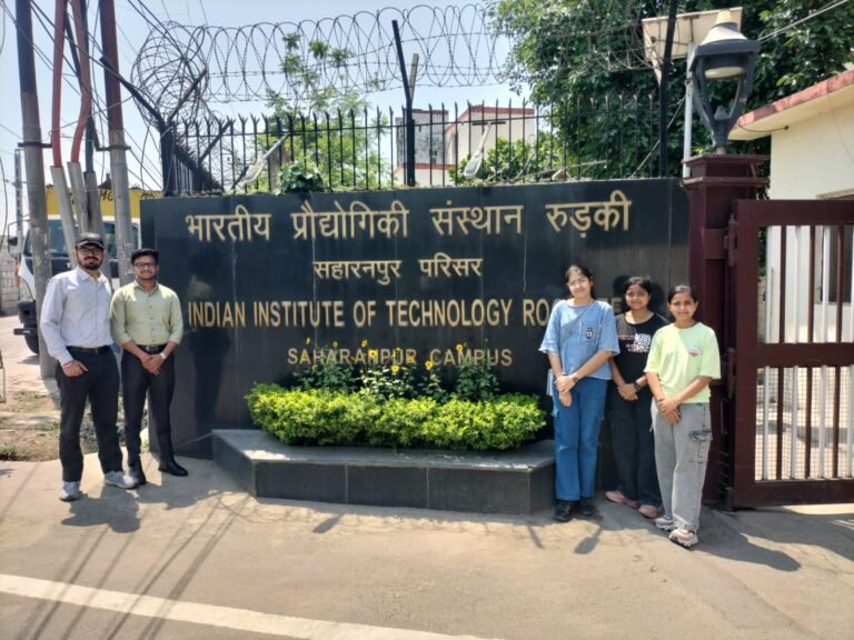 आईआईटी रुड़की में इंटर्नशिप हेतु सनातन धर्म कॉलेज के आईटी विभाग के विद्यार्थियों का चयन