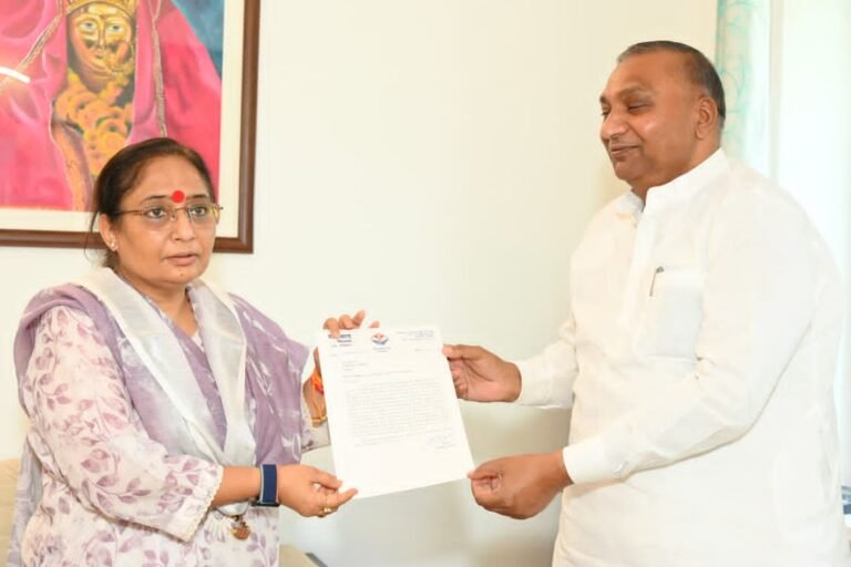 उत्तराखंड विधानसभा अध्यक्ष से मिले लक्सर विधायक, बीएसए की शिकायत