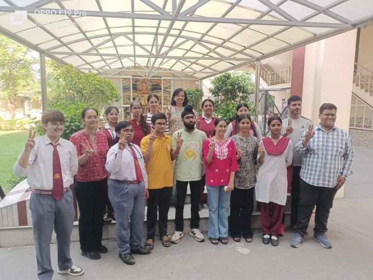 एमजी पब्लिक स्कूल का सीबीएसई 12वीं परीक्षा परिणाम शानदार रहा