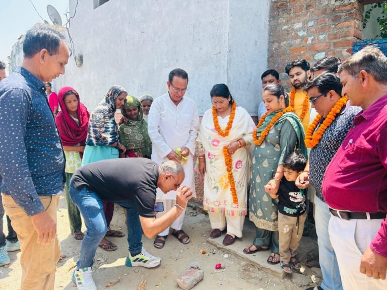 मेयर किरण जैसल ने किया वार्ड 40 में सड़क निर्माण कार्य का शुभारंभ