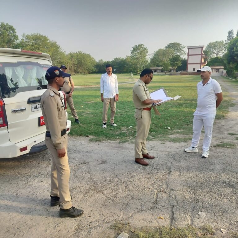 कुंभ मेला एसएसपी ने किया घुड़सवार पुलिस लाइन का निरीक्षण