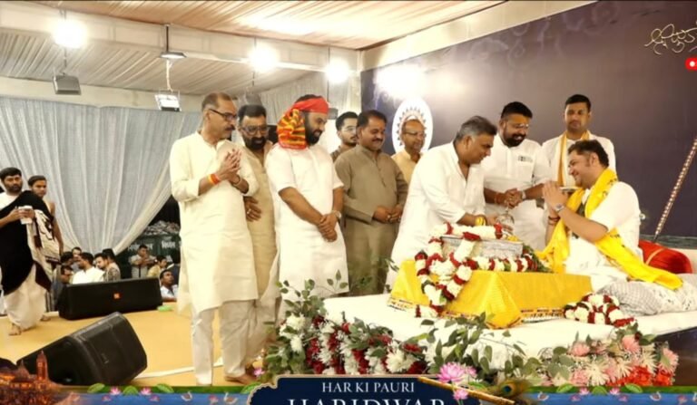 मन और आत्मा को निर्मल बनाती है श्रीमद् भागवत कथा-गोस्वामी पुंडरीक