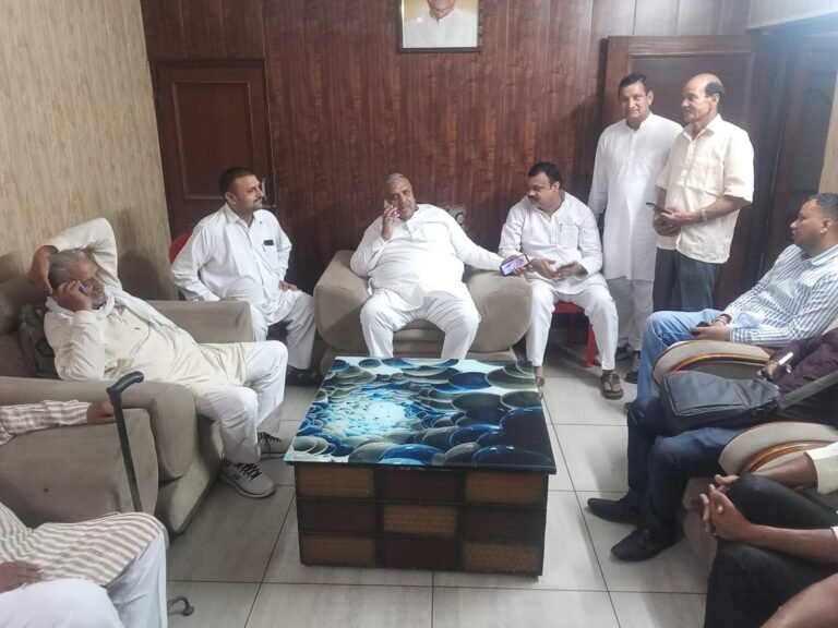 सांसद हरेन्द्र मलिक व विधायक पंकज मलिक ने सुनी जनसमस्याएं
