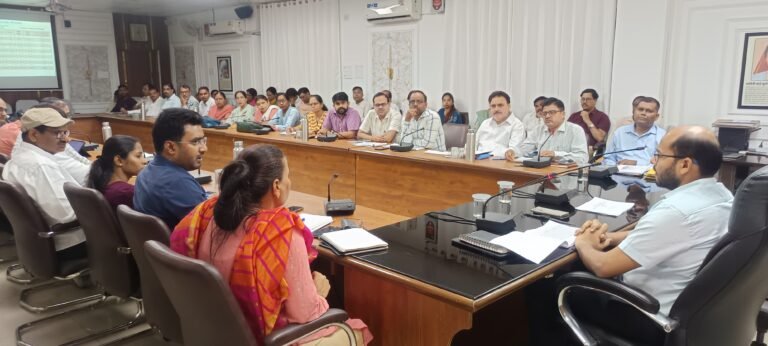 पोषण अभियान की समीक्षा बैठक में सीडीओ ने  जताई नाराज़गी, दिखाई सख्ती