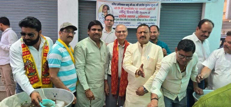 सदर बाजार में धूमधाम से मनाई वरिष्ठ अधिवक्ता स्वर्गीय बाबू अशोक गुप्ता जी की 9वी पुण्यतिथि
