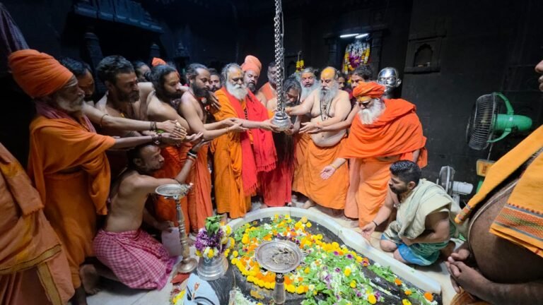 नासिक कुंभ में जूना अखाड़ा बनाएगा चारों धाम के मंदिर