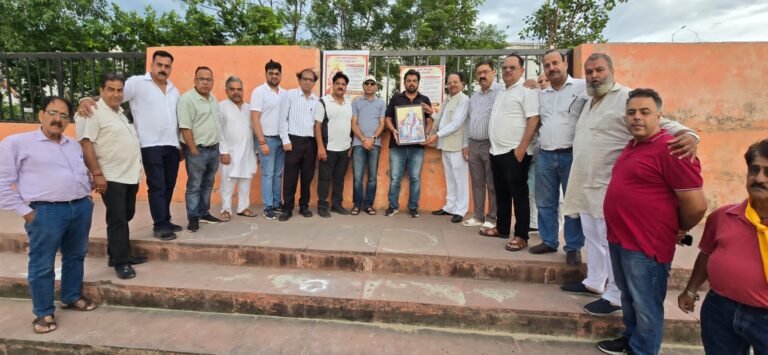 श्रद्धापूर्वक मनाया गया अरूट महाराज का अवतरण दिवस