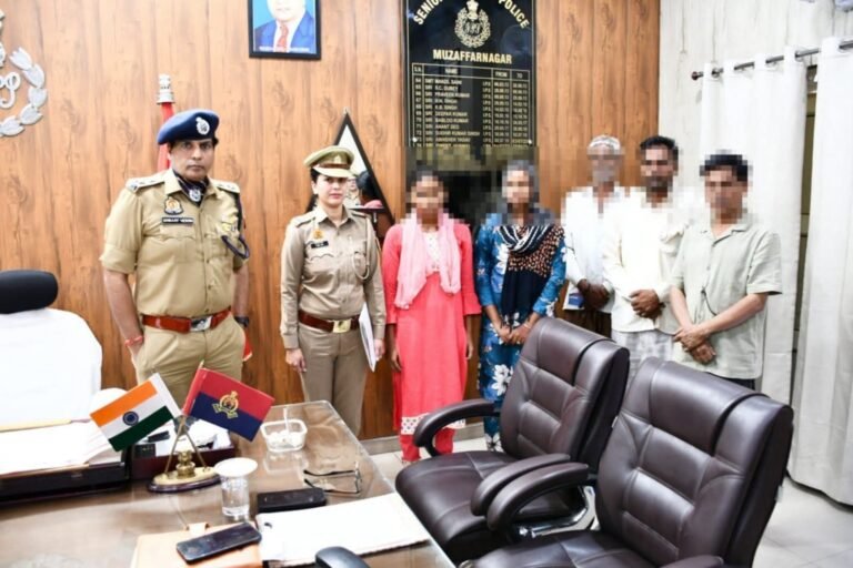 एसएसपी ने 3 पीड़ित महिलाओं को पुनर्वास एवं सुरक्षा सम्मान के तौर पर किए चेक प्रदान