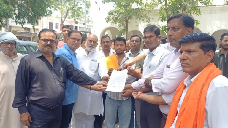 हिन्दू बस्तियों में लेंड जेहाद पर हिन्दू समाज आक्रोषित, जताया विरोध किया प्रदर्शन