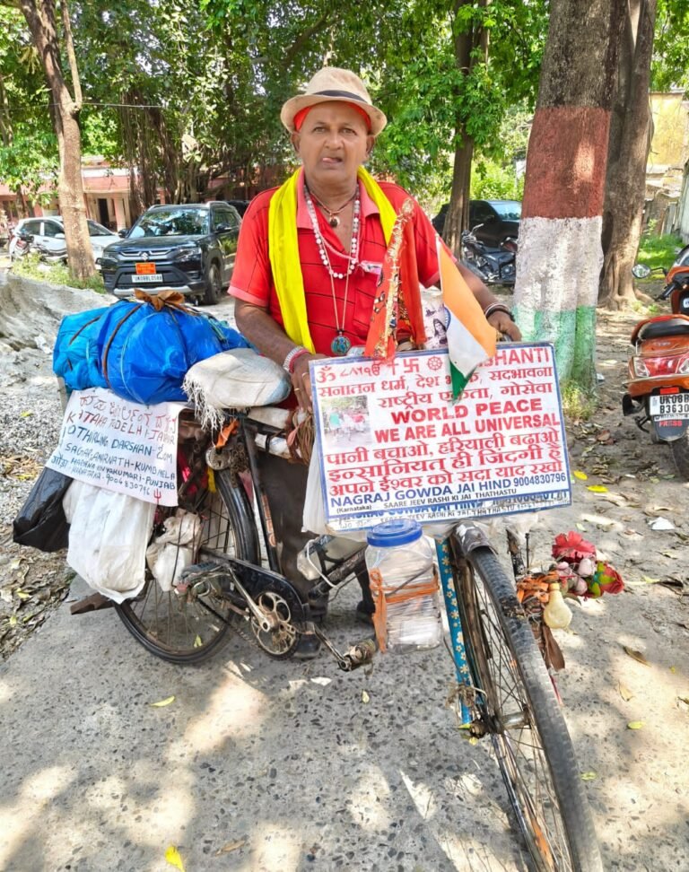 साईकिल से सद्भावना यात्रा पर निकले कर्नाटक के नागराज गोड़ा पहुंचे हरिद्वार