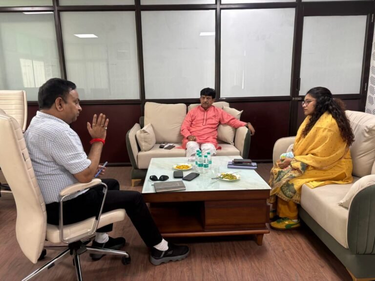 अधिकारी आतंक न मचाएँ, प्रतिष्ठान सील करने से पहले नियमानुसार नोटिस जारी करें: कपिल देव