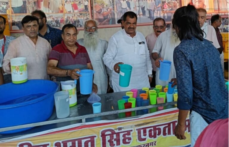 मुजफ्फरनगर रेलवे स्टेशन की निशुल्क जल सेवा है मिसाल