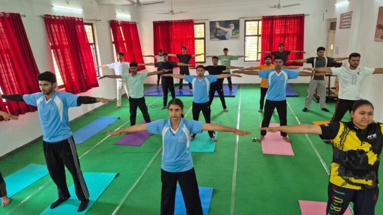 श्रीराम ग्रुप ऑफ कॉलिजेज में मनाया गया अन्तर्राष्ट्रीय योग दिवस