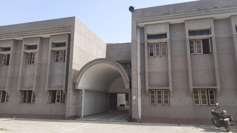 बसेडी में 44.56 करोड से शुरू हुआ जय प्रकाश नारायण सर्वोदय विद्यालय का निर्माण