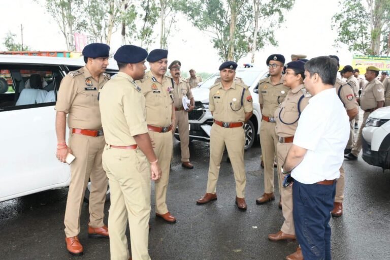 एडीजी भानु भास्कर, डीआईजी व एसएसपी समेत पुलिस अधिकारियों ने किया कांवड़ यात्रा मार्ग की तैयारियों का निरीक्षण