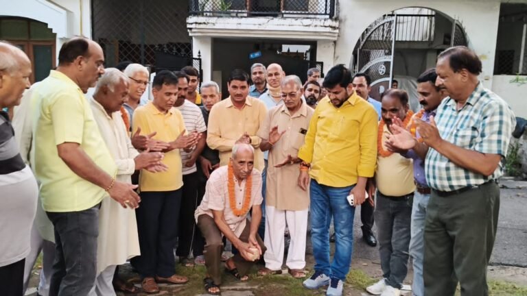 हरिद्वार पालिका अध्यक्ष राजीव शर्मा ने किया पार्क के सौंदर्यकरण एवं पुलिया निर्माण कार्य का शुभारंभ