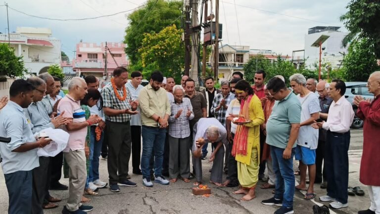 पालिका अध्यक्ष राजीव शर्मा ने किया पुलिया निर्माण कार्यों का शुभारंभ