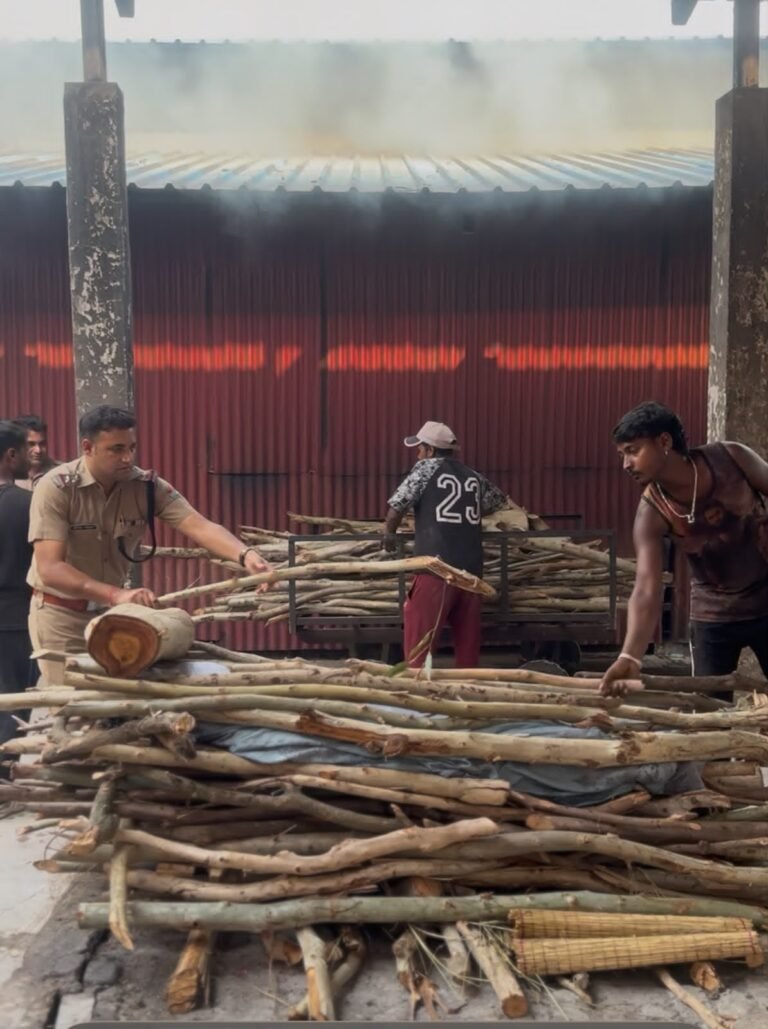 पुलिस ने दी भंडारे वाले बाबा को सम्मानजनक अंतिम विदाई