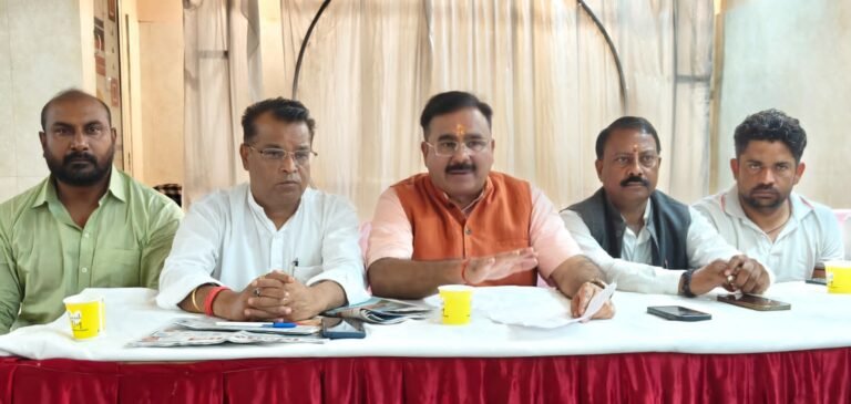 कांग्रेस प्रवक्ता आलोक शर्मा ने की केदारनाथ धाम चढ़ावा चोरी, अर्द्धकुंभ और सतीकुंड निर्माण कार्यो को लेकर श्वेत पत्र जारी करने की मांग