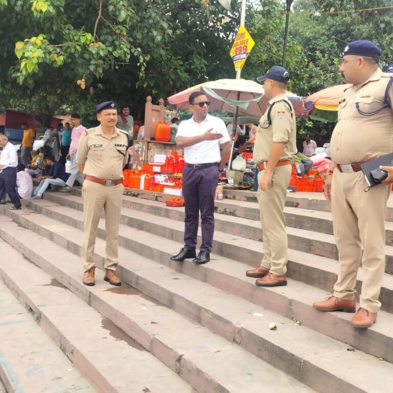 कुंभ मेला एसएसपी ने किया देहरादून, टिहरी, पौड़ी क्षेत्र में अस्थाई थानों, पुलिस लाईन व अर्द्धसैनिक बलों के शिविर की स्थापना के लिए भूमि का स्थलीय निरीक्षण
