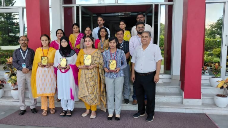 श्रीराम कॉलेज के छात्रों ने एमएससी (जंतु विज्ञान) के चतुर्थ सेमेस्टर में सफलता का लहराया परचम