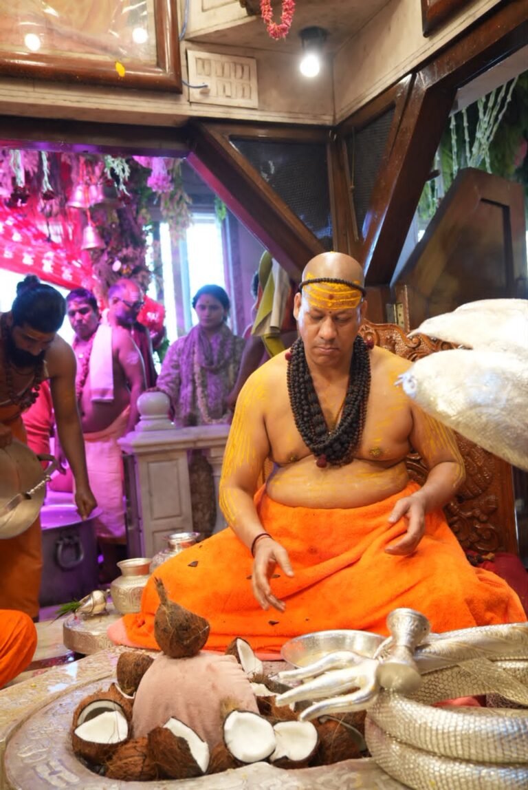 भगवान शिव की महिमा अपरंपार है-स्वामी कैलाशानंद गिरी