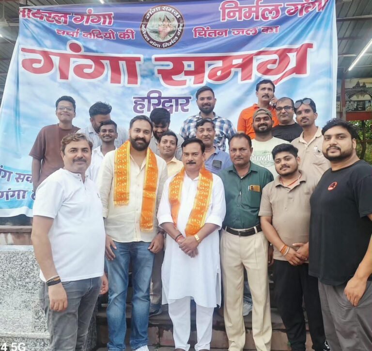 गंगा की स्वच्छता हम सभी की जिम्मेदारी, गंगा में कचरा डालना बंद करें: अम्बरीष